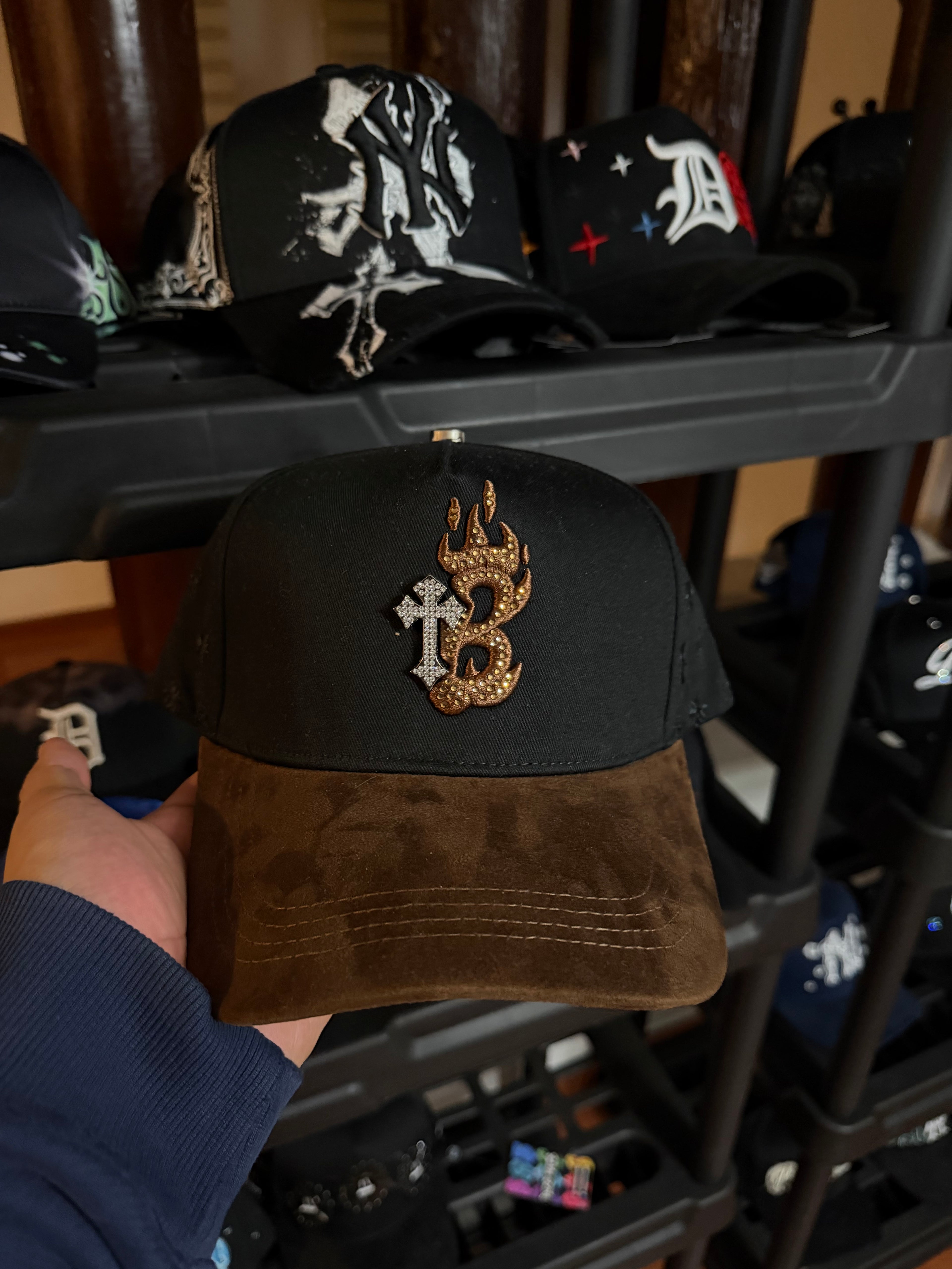Barbas Hats B Cross
